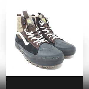 Vans goretex water proof  winter ,,,hiking boot